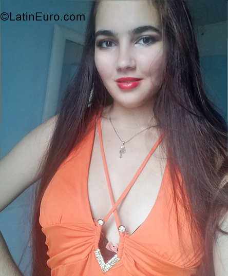Date this fun Cuba girl Lady Pinar from Pinar Del Rio CU750