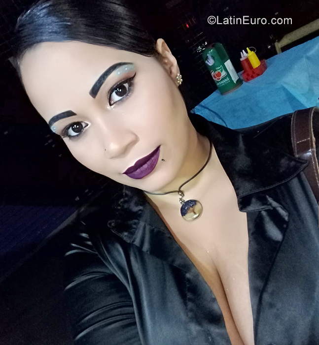 Date this exotic Brazil girl Angela from Curitba BR11313