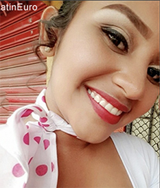 Date this voluptuous Ecuador girl Fatima from Yaguachi EC720