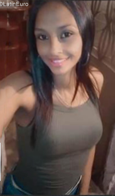 Date this passionate Venezuela girl Angely from Maracay VE3754