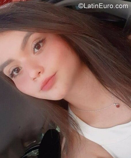 Date this nice looking Mexico girl Jazmin from Mexico City MX2310