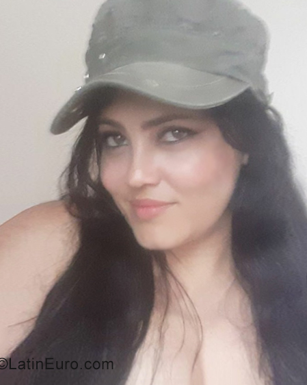 Date this georgeous Ecuador girl Nahila from Guayaquil EC787