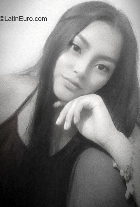 Date this charming Peru girl Luciana from Lima PE1852