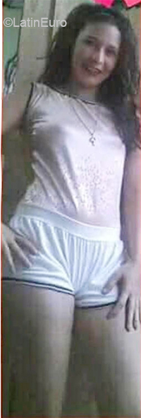 Date this fun Ecuador girl Dacmarys from Guayaquil EC786