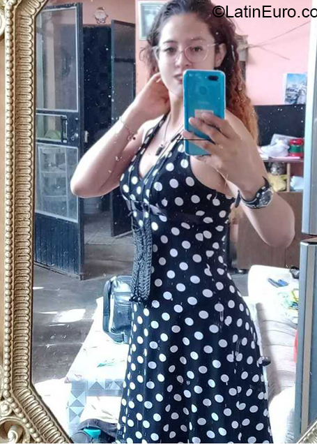 Date this attractive Mexico girl Gabriela from Cortazar MX2390