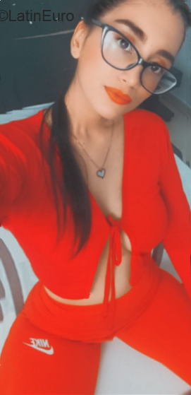 Date this young Colombia girl Camila G from Cali CO33299