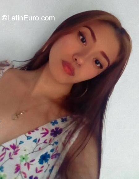 Date this fun El Salvador girl Nicole from San Salvador SV164