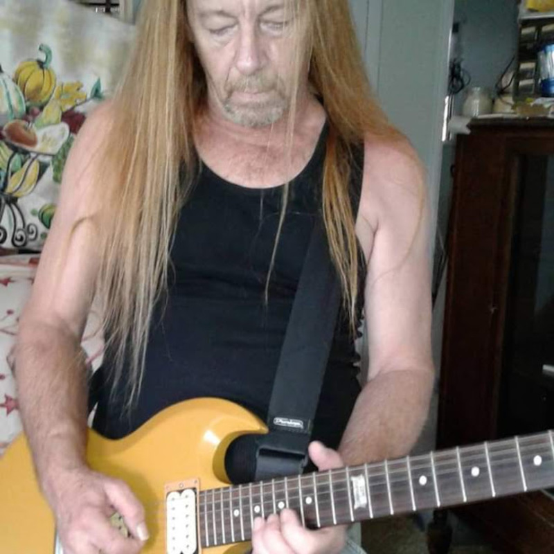 Date this stunning United States man Frenchdoc from Fullerton US21258