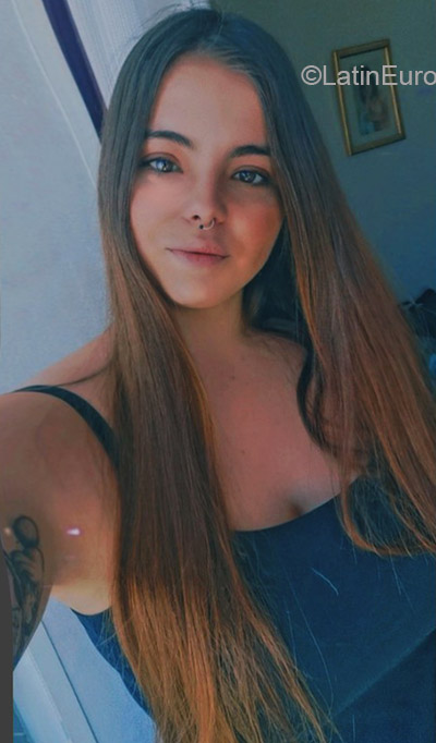 Date this georgeous Spain girl Sara from Cadiz ES626