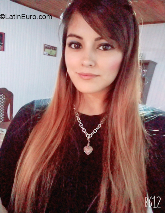 Date this hot Argentina girl Valentina from Bueno Aires AR753