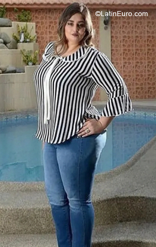 Date this delightful Ecuador girl Stefy from Guayaquil EC859