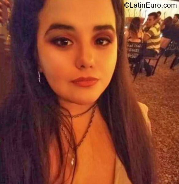 Date this beautiful Argentina girl Diana from La Rioja AR766