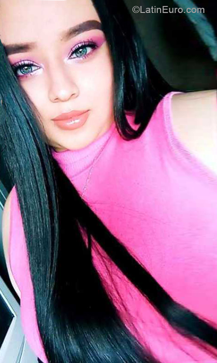 Date this fun Costa Rica girl Jennifer from San Jose CR469