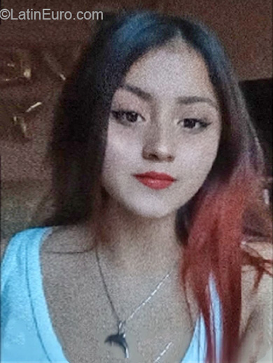 Date this nice looking Guatemala girl Katherine from Guatemala City GT176