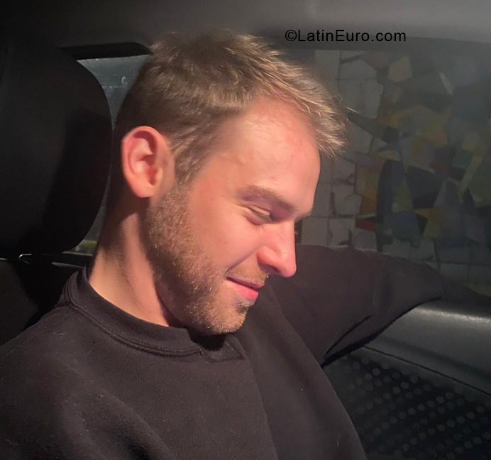 Date this fun Belgium man Bnd from Liège BE140