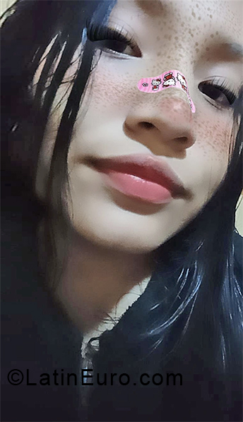 Date this voluptuous Peru girl Milagros from Arequipa PE1922
