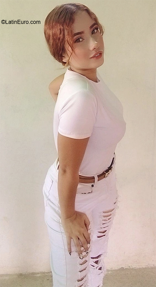 Date this nice looking Venezuela girl Ruth from Barquisimeto VE4071