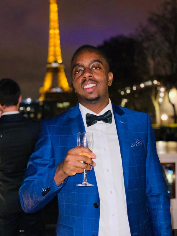 Date this beautiful France man Kenny from Paris FR333