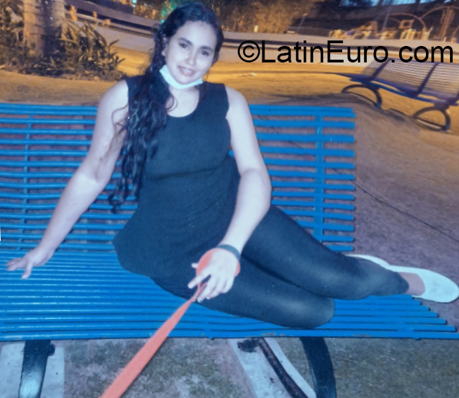 Date this gorgeous Panama girl Patricia from Panamá PA1302