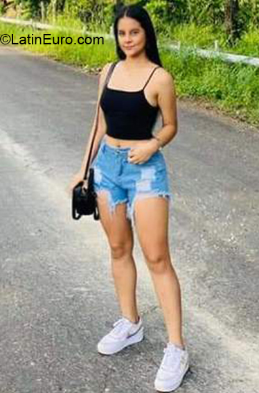 Date this exotic Colombia girl Nia from Medellin CO30865