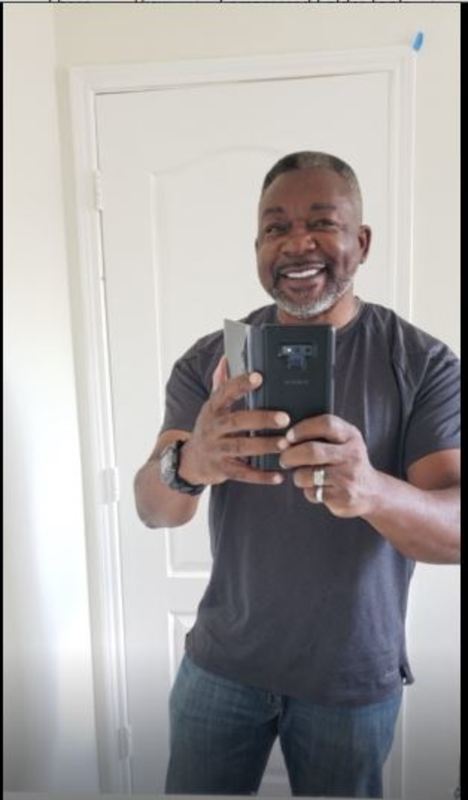 Date this good-looking United States man Den from Honolulu US21441