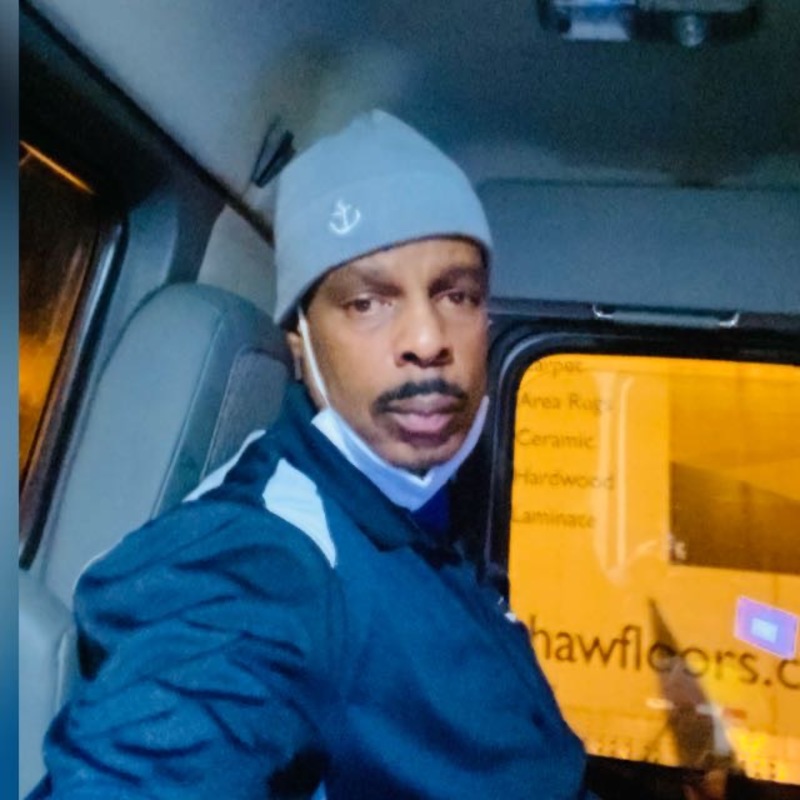 Date this happy United States man Tmopro from Antioch US21469