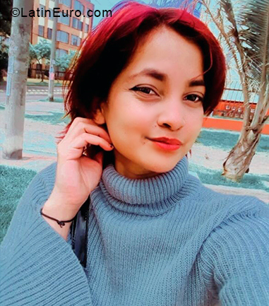 Date this funny Colombia girl Susi from Bogotá CO31023