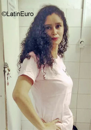 Date this sultry Brazil girl Debora from Manaus BR11539