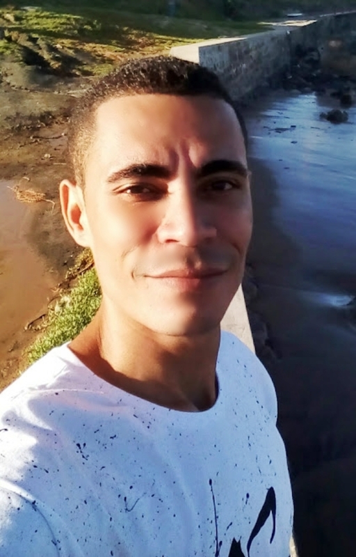 Date this foxy Brazil man Samuellima from Salvador BR11541