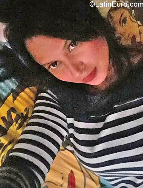 Date this stunning Colombia girl Kim from Medellin CO31105