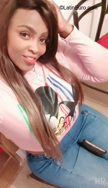Date this sultry Colombia girl Juliet from Cali CO31308
