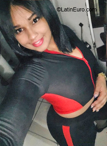Date this young Dominican Republic girl Genesis from Santiago DO40555