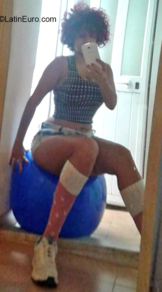 Date this delightful Brazil girl Ana Paula from Barra Do Garcas BR11652
