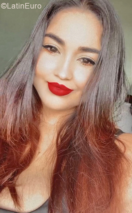 Date this young Brazil girl Beatriz from Belem BR11662