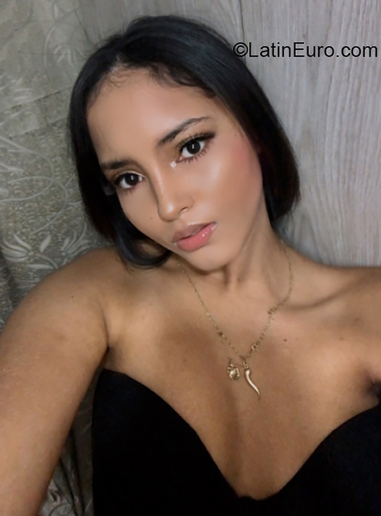 Date this delightful Colombia girl Gabriela from Cali CO31364