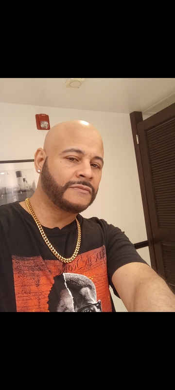 Date this tall United States man JayReal22 from Queens US21640