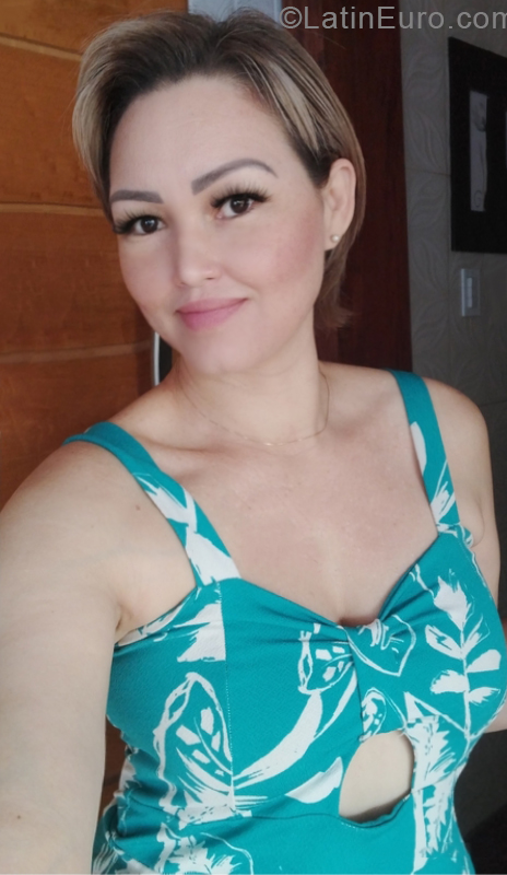 Date this hot Brazil girl Arika from Amapa BR11703