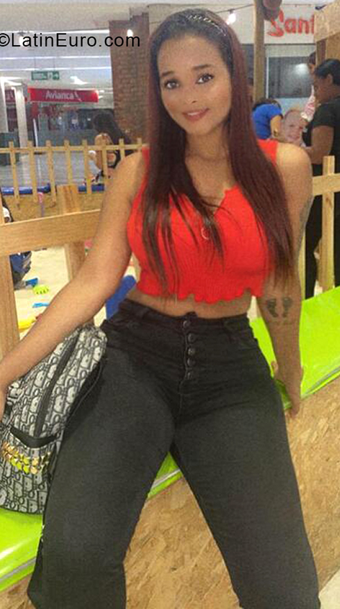 Date this georgeous Colombia girl Kate from Cali CO31491
