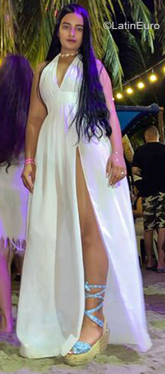 Date this charming Colombia girl Sara Cardona from Medellín CO31494