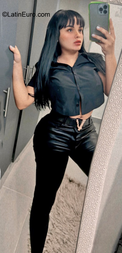 Date this attractive Dominican Republic girl Cristina from Santiago DO40685
