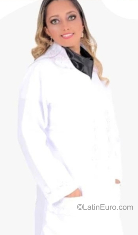 Date this pretty Brazil girl Luisa from Salvador BR11892