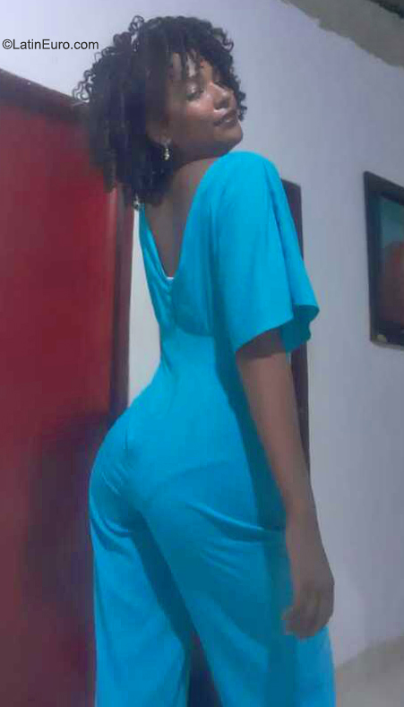 Date this passionate Colombia girl Leed from Barranquilla CO31580