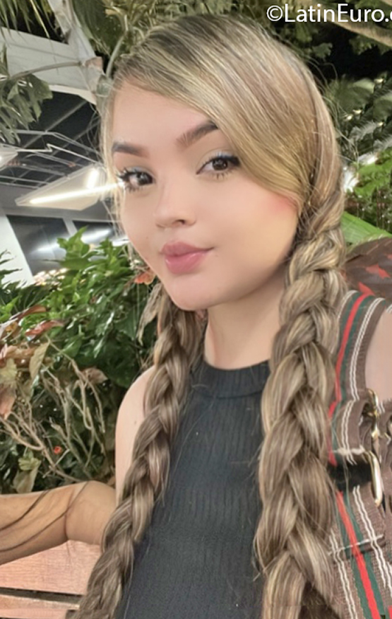 Date this good-looking Colombia girl Manuela from Cartago CO31592