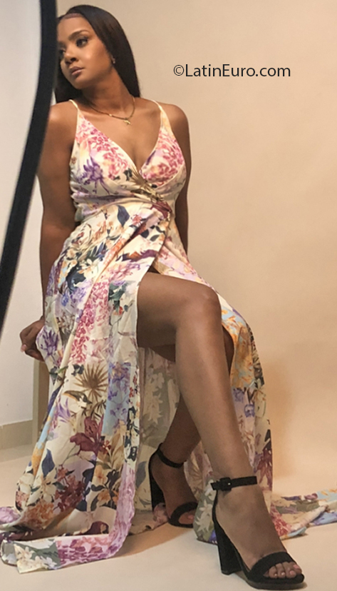 Date this attractive Dominican Republic girl Cristabel from Puerto Plata DO40741