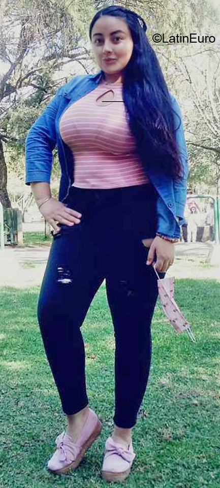 Date this hot Peru girl Andrea from Lima PE2002