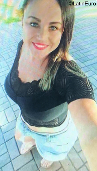 Date this georgeous Brazil girl John from Rio de Janeiro BR11922