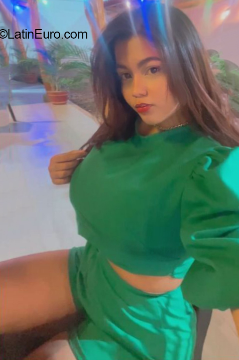 Date this happy Colombia girl Rosa from Bogota CO31939