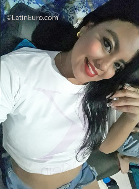 Date this pretty Colombia girl Lizeth from Cali Valle CO32021