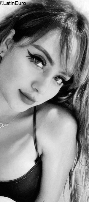 Date this foxy Brazil girl Ninna from Balneario Camboriu BR12217