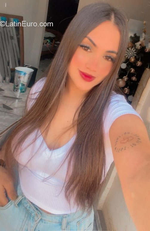 Date this exotic Colombia girl Josi from Bogota CO32094
